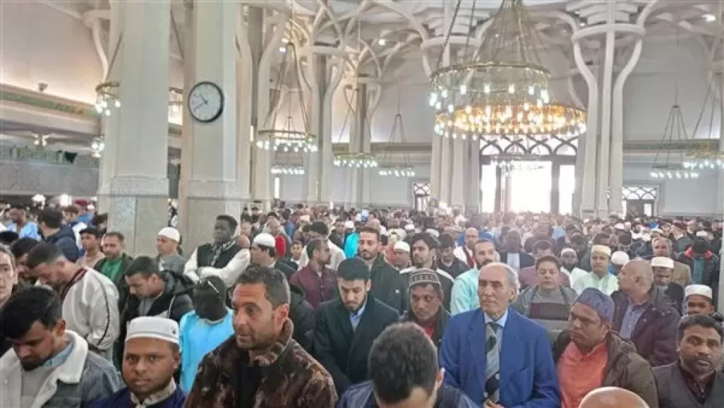 صلاة عيد الفطر المبارك في مسجد روما الكبير