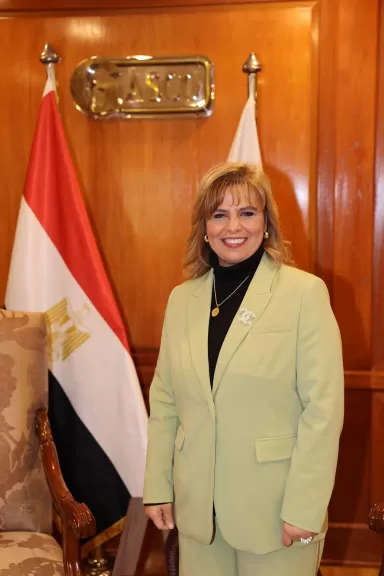 عايدة محى الدين رئيس سكرتارية المرأة بعمال مصر