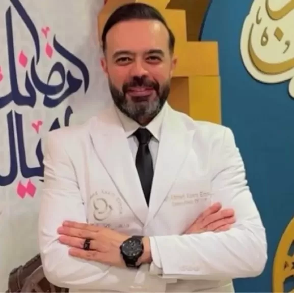 الدكتور أحمد عاصم الملا، أستاذ واستشاري الحقن المجهري