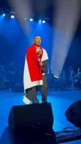 ملتفا بعلم مصر ..أحمد سعد يحي أولى حفلاته في استراليا  لصالح راعي مصر عضو التحالف الوطني