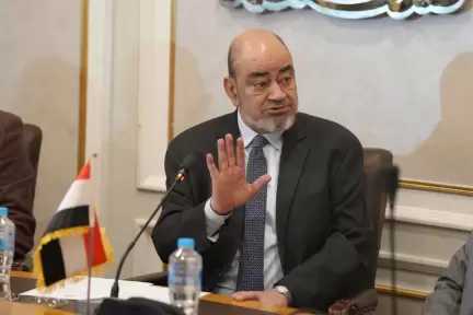 المستلزمات الطبية تطالب بخصم «المساهمة التكافلية» من الوعاء الضريبي.. ومذكرة لهيئة الدواء بمشكلة الدمغة الطبية