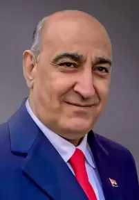 خالد مصطفى  يكتب:  حكايات من لندن