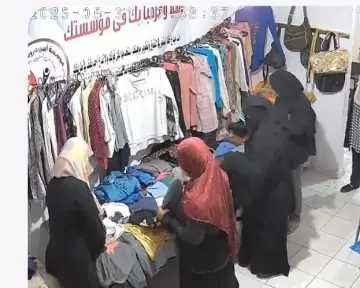 مؤسسة أيمن درويش للتنمية: إقبال كبير للأسر والحالات علي المعرض الخيري المجاني للملابس