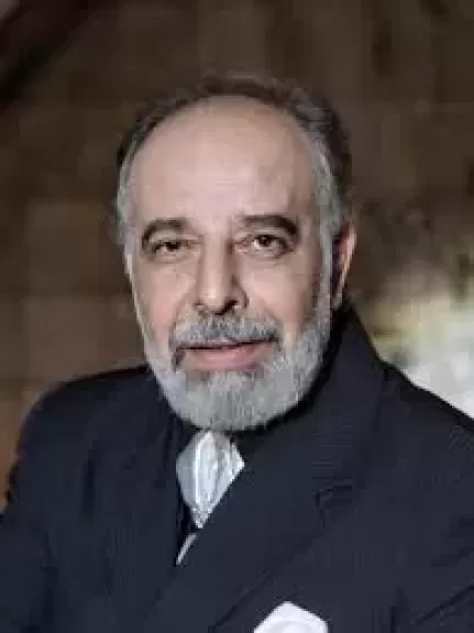 الفنان ياسر صادق