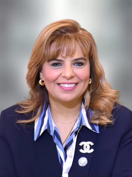 عايدة محى الدين رئيس سكرتارية المرأة بعمال مصر 