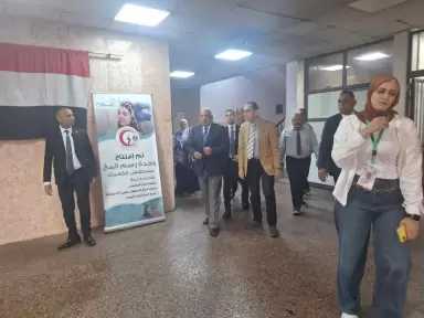 عصمت يتفقد مستشفى الكهرباء بألماظة ويستمع للعاملين والمرضى