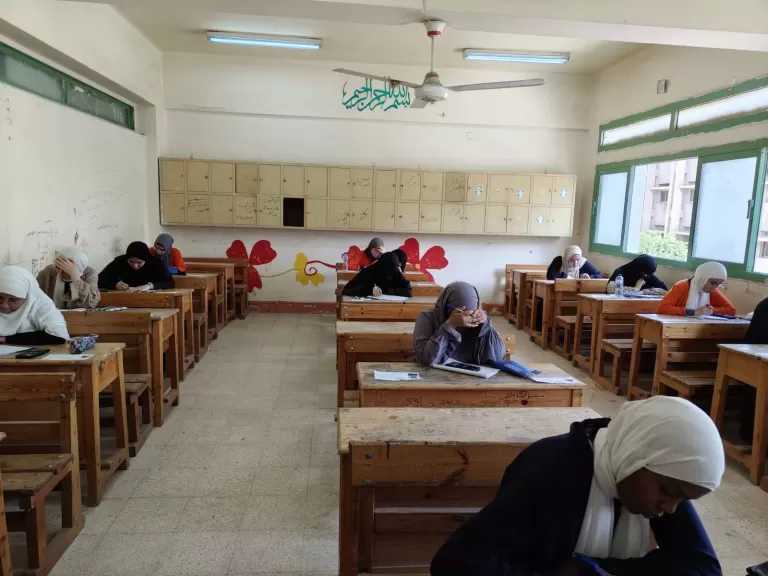 غدا السبت.. استئناف امتحانات الثانوية الأزهرية ”علمي” بمادة الفيزياء