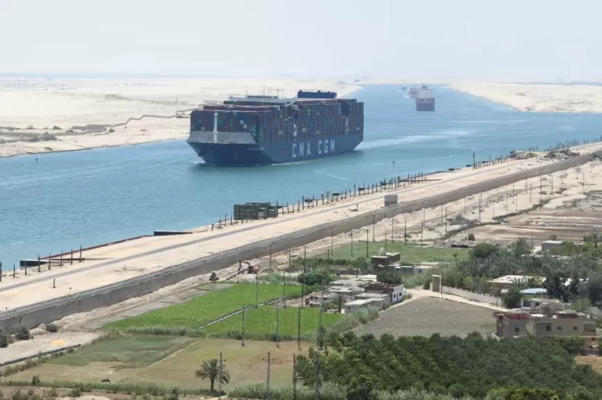 عودة السفن لقناة السويس