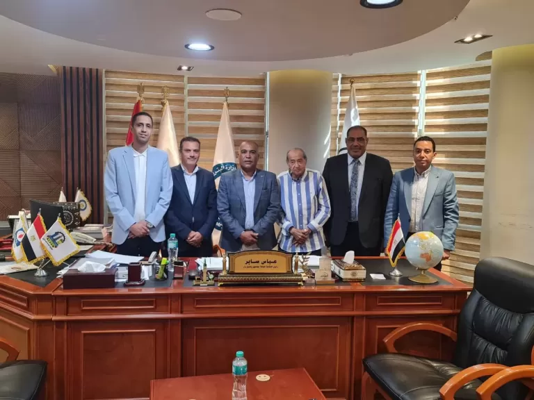 جانب من المتابعة