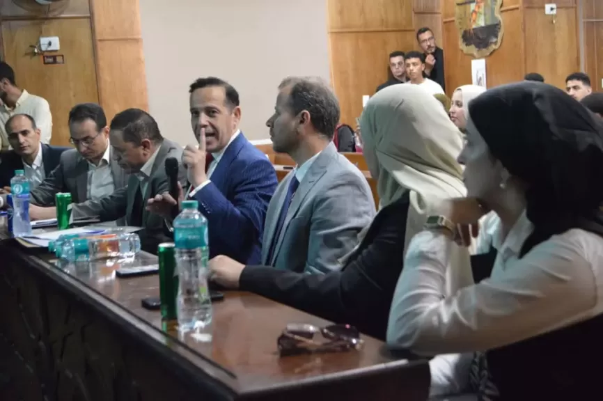 لجنة مناقشة مشروعات تخرج اعلام المنوفية