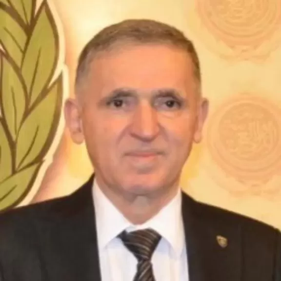 الدكتور بكر إسماعيل الكوسوفي