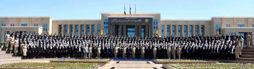 الأكاديمية العسكرية المصرية تنظم مراسم الإحتفال بتخرج دورات تدريبية جديدة من العاملين بوزارتى النقل والمالية بعد إنتهاء فترة تأهيلهم