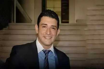 عمرو الدجوي ينعى شقيقه الراحل بكلمات مؤثرة ويحيي ذكرى ميلاد والده