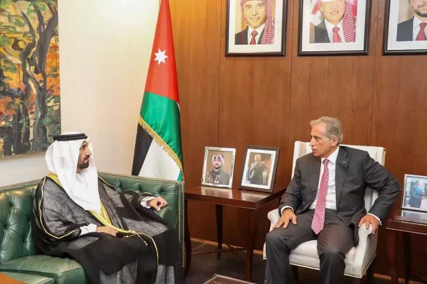 ”اليماحي” يؤكد دعم البرلمان العربي للجهود الكبيرة التي يقوم بها الأردن لتحقيق الأمن والاستقرار في المنطقة
