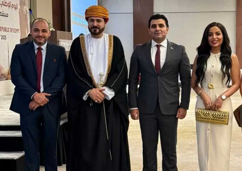 مسقط تتزيّن بالعلم المصري.. وهدير عبد الرازق تخطف الأنظار في احتفالية العيد الوطني