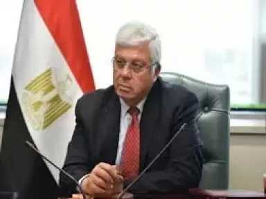 ”طلاب الدراسات العليا بجامعة قناة السويس: بين قرار يقتل أحلامنا ومعاناة بلا نهاية”
