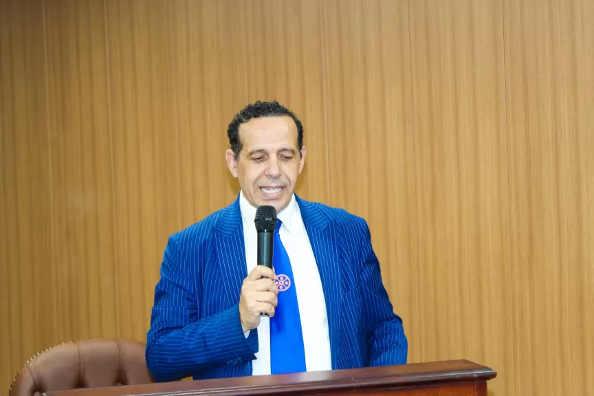 الدكتور محمد ثروت أستاذ فلسفة الإعلام 