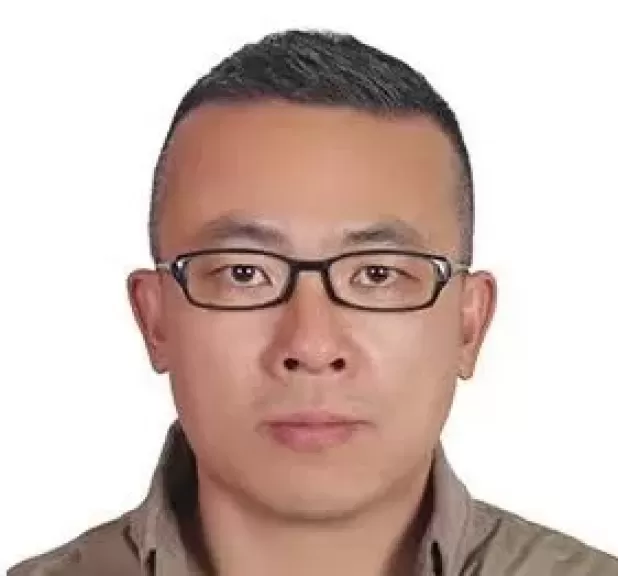 الإعلامي الصيني نور يانغ