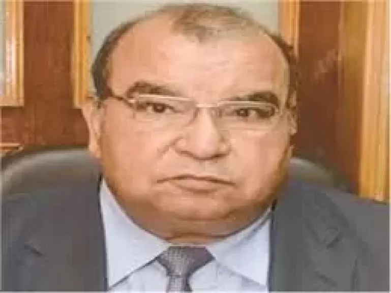 الكاتب الصحفي رفعت فياض 