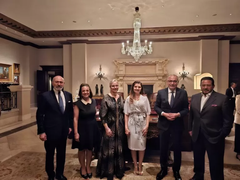 السفير التركي صالح موطلو شن