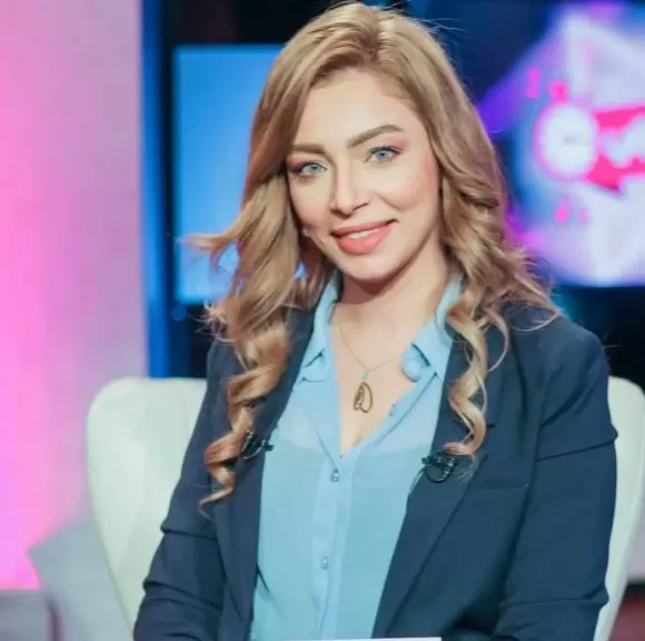 الإعلامية أنجل جمال