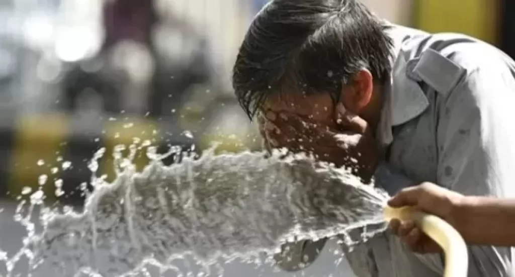 أحوال الطقس غداً