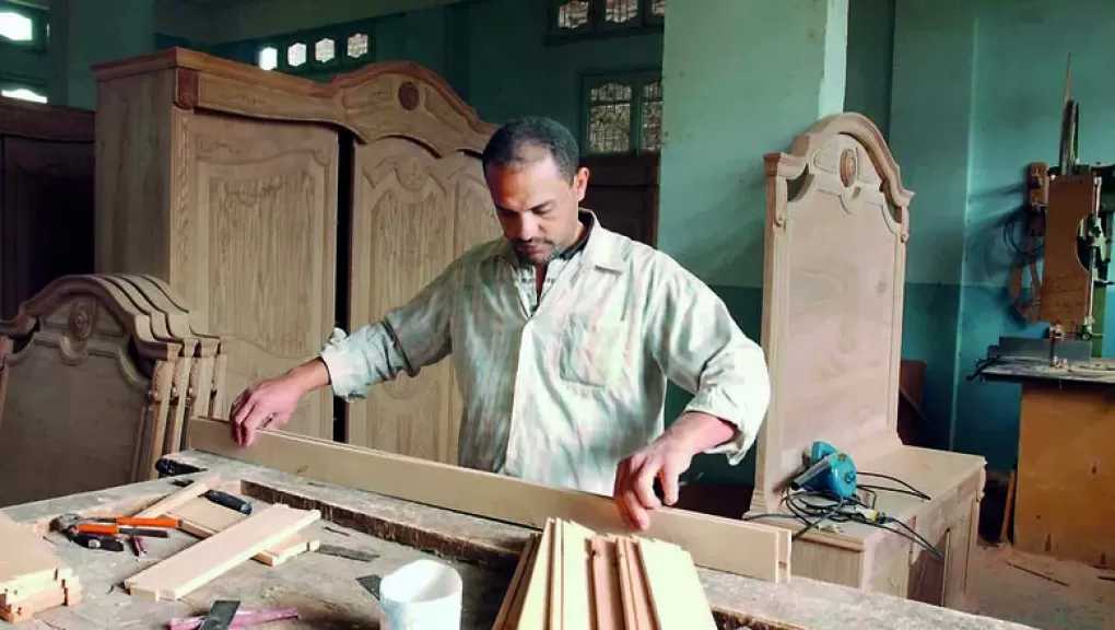 إعلامي: وزارة الصناعة أصدرت قرارات لتطوير الأثاث ولم تفعل حتى الآن