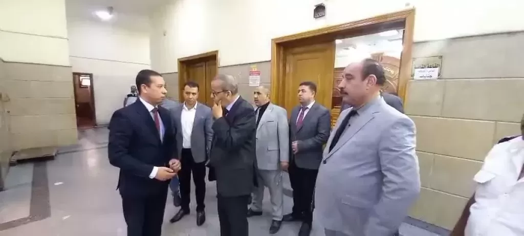 المستشار صلاح رزق يتفقد قاعات المحاكم