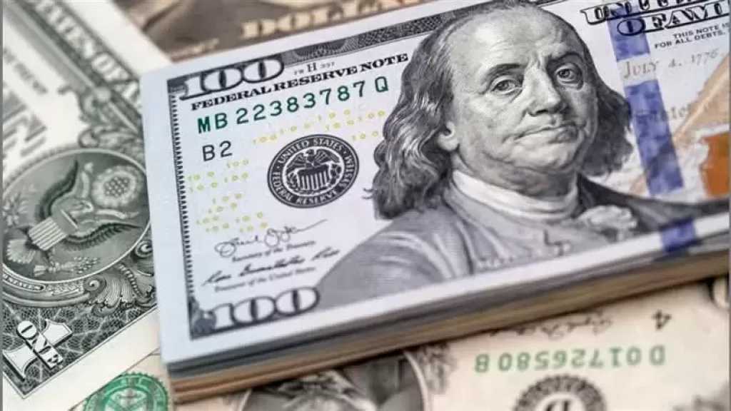 الدولار يتراجع أمام الجنيه.. مؤشرات إيجابية وتوقعات متباينة لمستقبل العملة