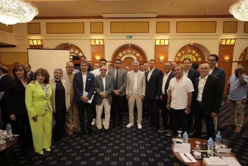 وزير السياحة يلتقي مستثمري الأقصر وأسوان والمدن الساحلية لبحث فرص الاستثمار