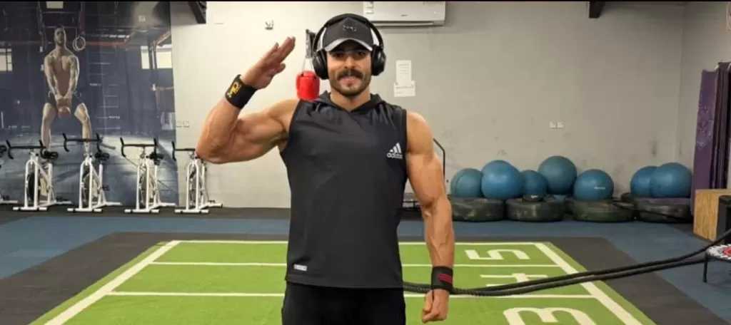 محامي مصري يشارك في بطولة كمال الاجسام العالمية للطبيعيين بـ ”الإمارات”