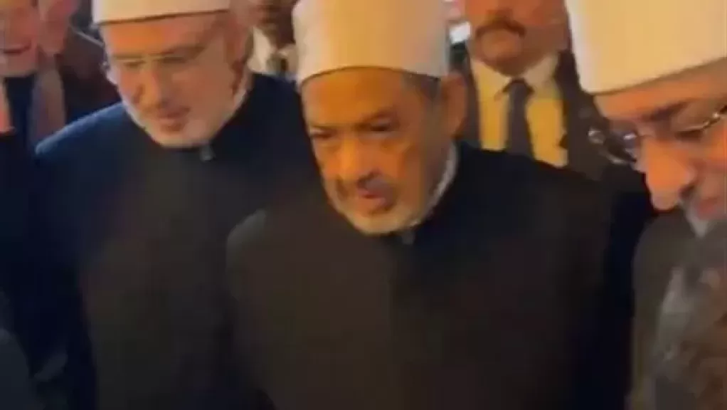 شيخ الأزهر من العزاء