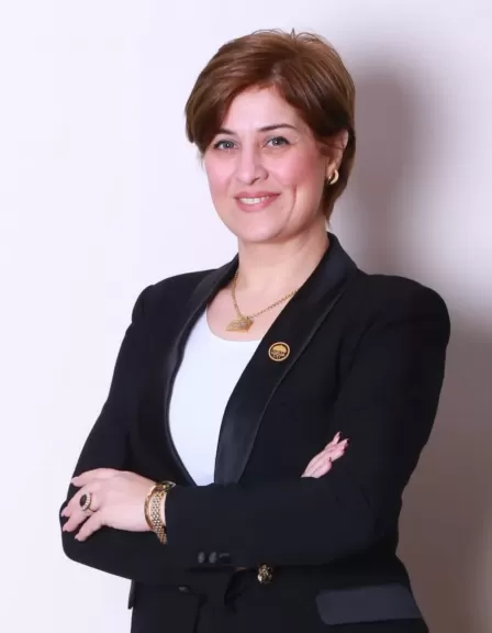 النائبة إيمان العجوز 