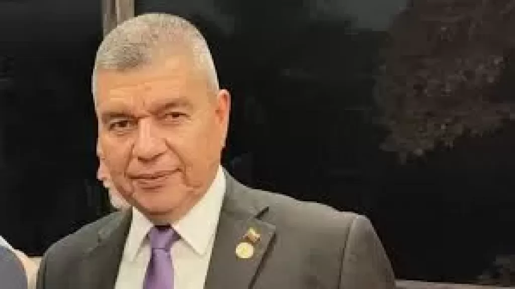 السفير ويلمر أومار بارينتوس سفير فنزويلا بالقاهرة