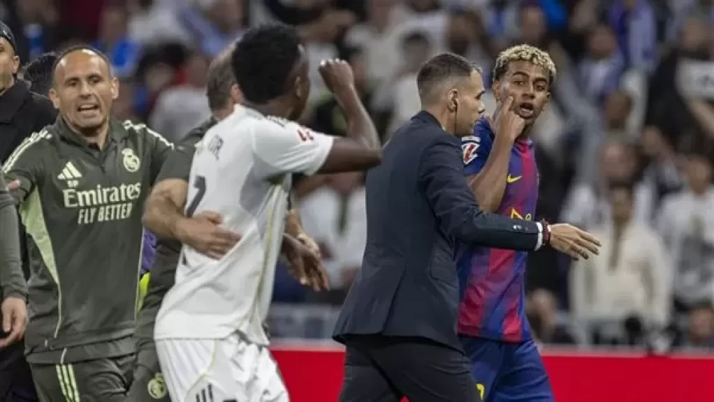 مباراة ريال مدريد وبرشلونة في كلاسيكو الدوري الإسباني