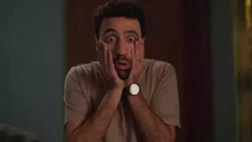 بداية صادمة مليئة بالمواقف الكوميدية في أولى حلقات  كارثة طبيعية