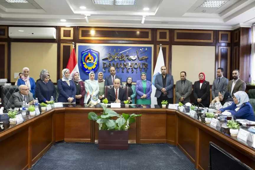 مجلس جامعة دمنهور يوافق على منح الألقاب والدرجات العلمية لــ 11 من أعضاء هيئة التدريس
