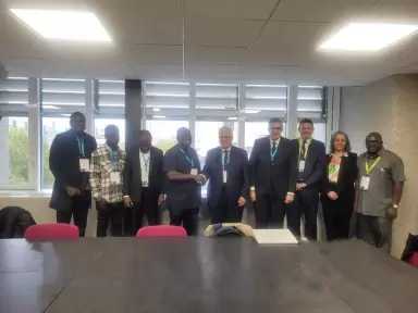 عاشور يبحث سبل التعاون مع وزير التعليم بنيجيريا ووزير تمكين وتنمية الشباب بغانا