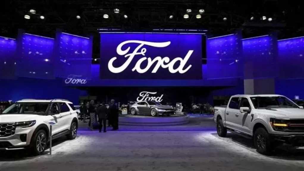 فورد تستدعي نحو 79.800 سيارة بسبب عيوب في ألواح الأبواب وشريط الإضاءة