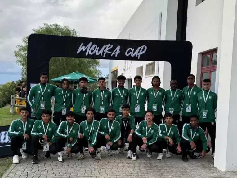 من قلب قارة أوروبا.. المدرب السعودي سيف آل نمرة يصنع معجزة ”أبطال السعودية”