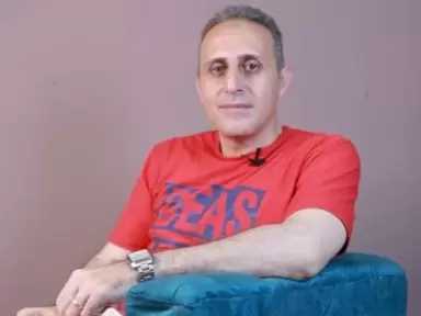 طبيب يكشف طرق تعليم طفلك تنظيف أسنانه بطريقة ممتعة وفعّالة