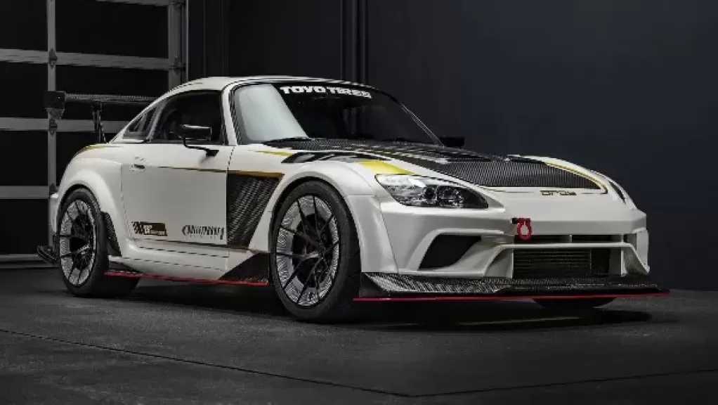 هوندا S2000 تتحول إلى كوبيه خارقة.. بإطلالة الـ سوبر كار