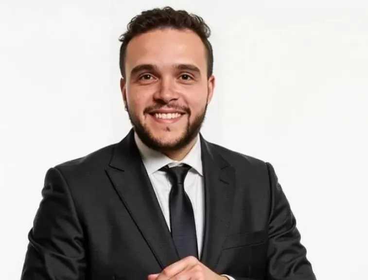 محمود عفيفي يتألق في برنامج ”أخبار السياحة” على قناة النهار وشرم الفضائية