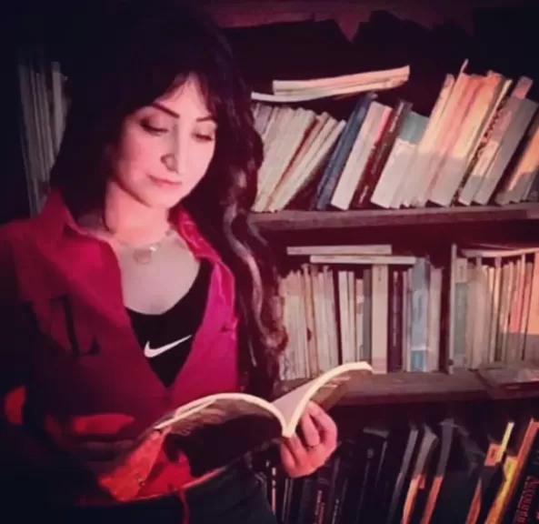 الكاتبة والمحررة الإعلامية الدكتورة دينا المصري