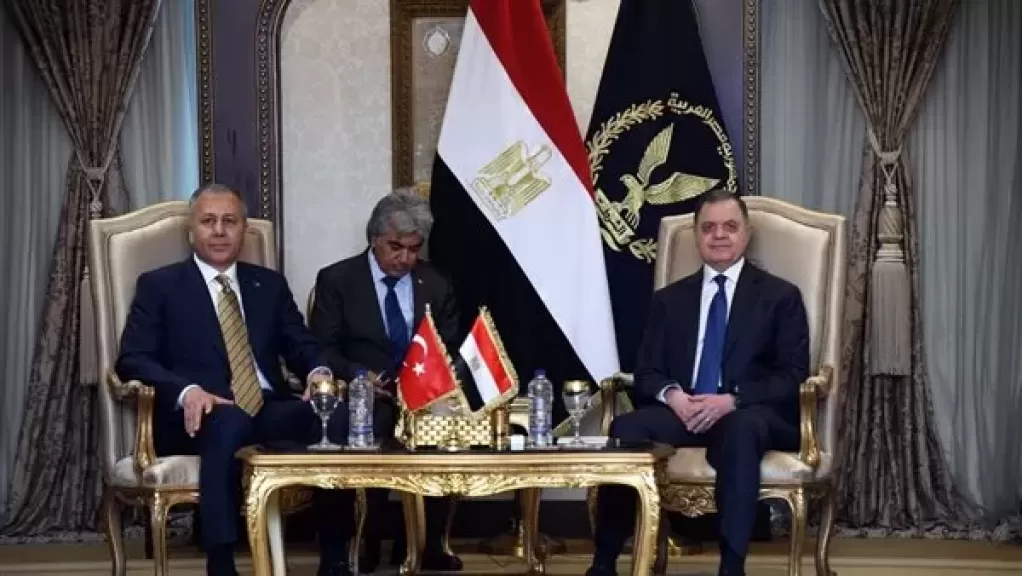 إستقبال اللواء محمود توفيق لنظيره التركى