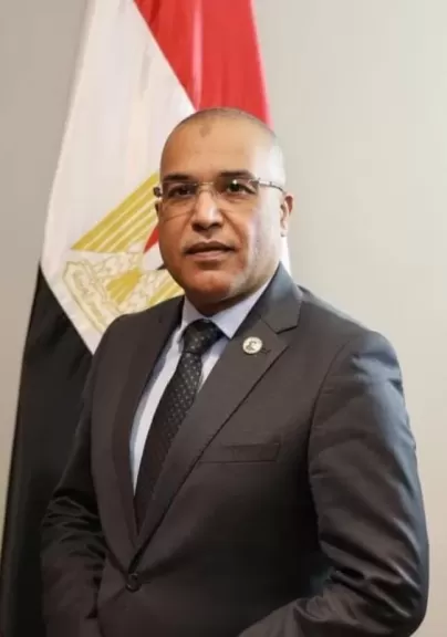 المحاسب عباس صابر رئيس نقابة البترول 