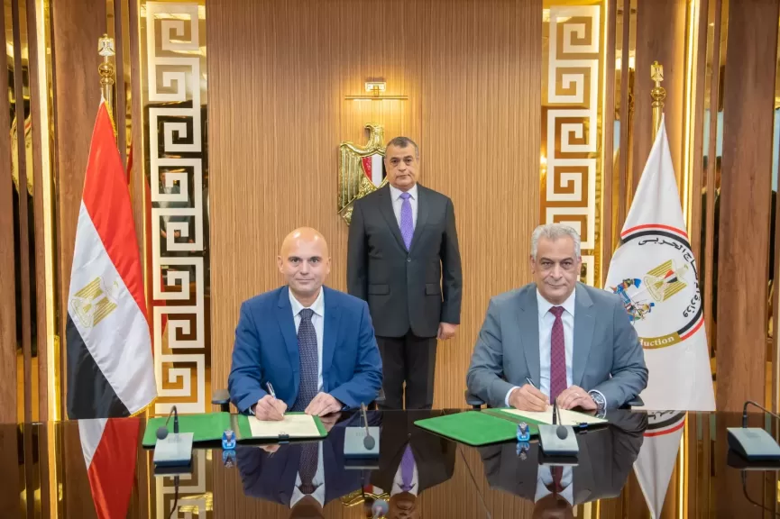 جانب من توقيع  المذكرة 