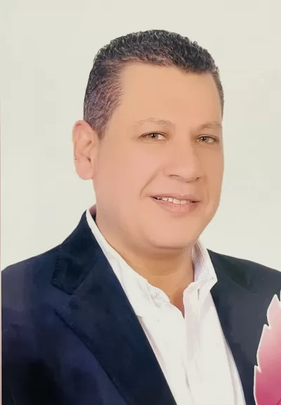 الكاتب الصحفي إيهاب شام 