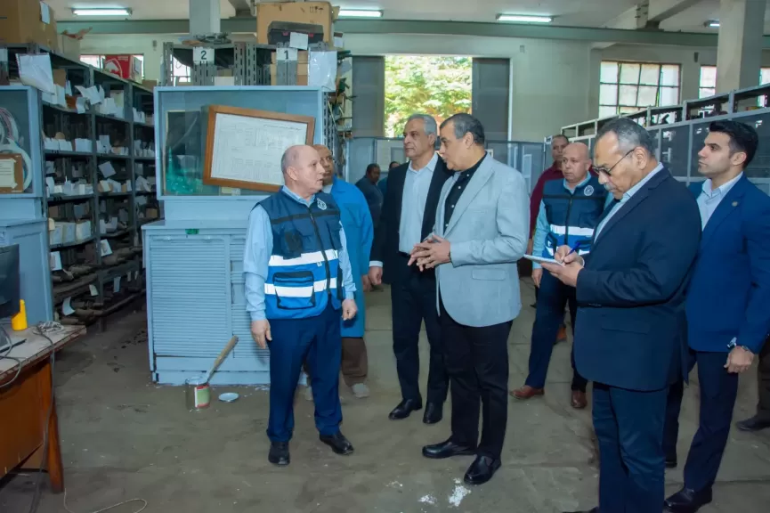 وزير الدولة للإنتاج الحربي يتفقد مصنع 909 الحربي 