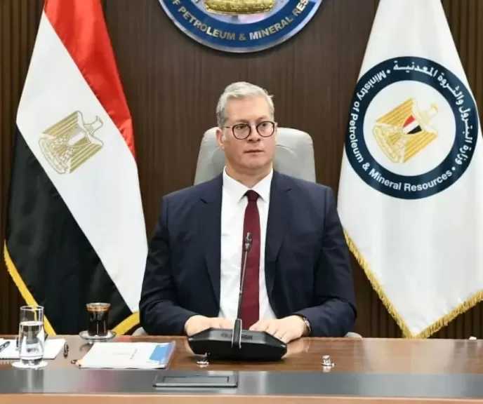 عاملون بـ«بوتاجاسكو» يناشدون وزير البترول للتسوية الوظيفية والترقية